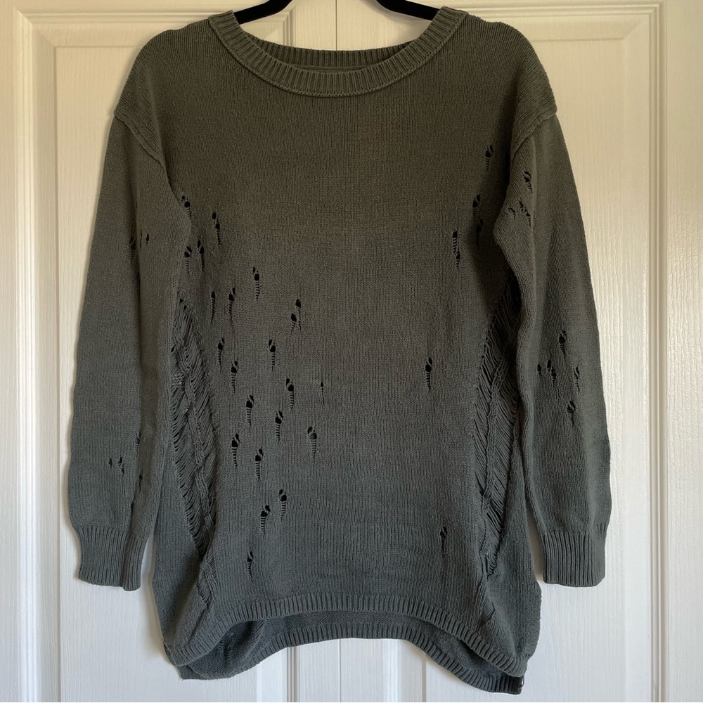 Women’s Nordstrom Rubbish Distressed Khaki Pullover Sweater - Small